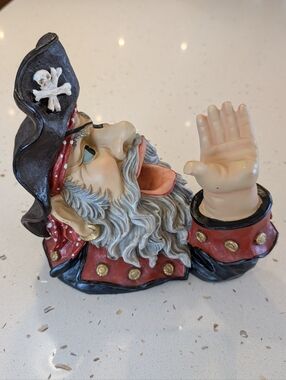 Beachcombers Pirate Wine Bottle Holder Vintage Bar Decor Nautical Resin Novelty
